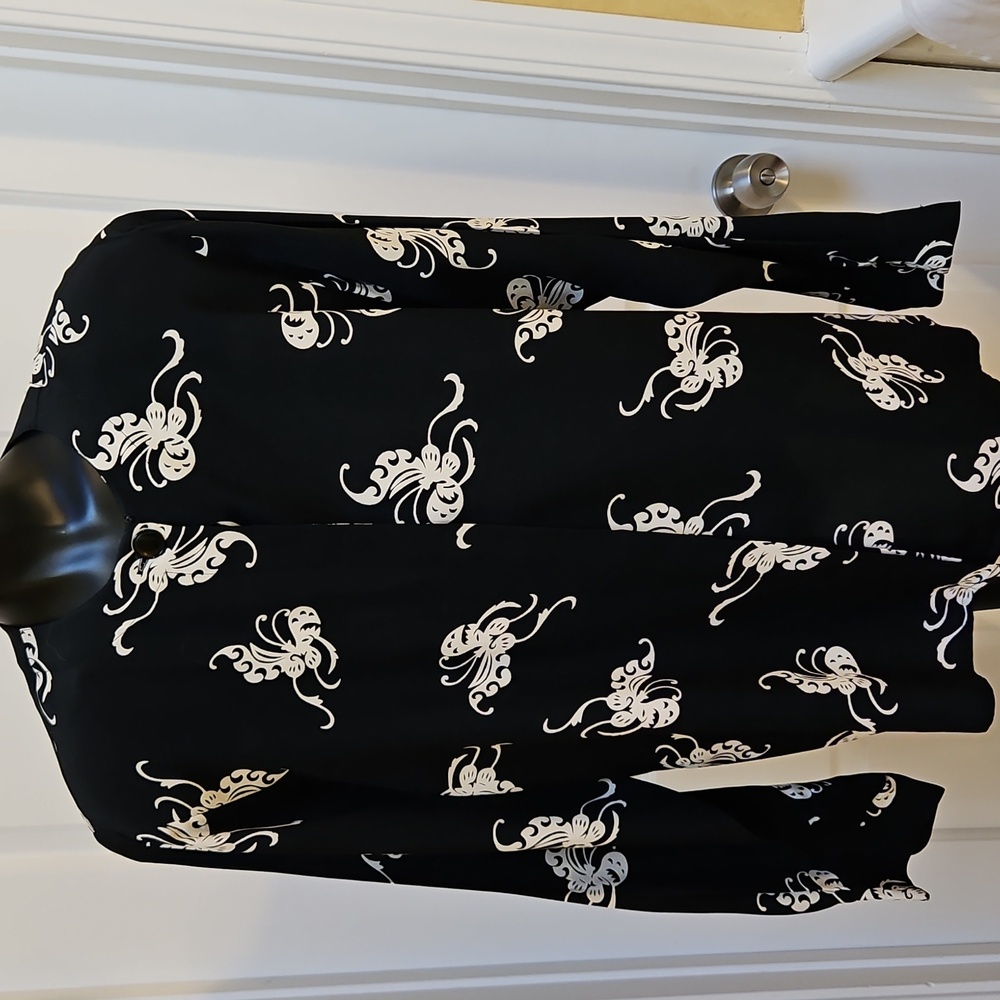EVAN PICONE Navy Blouse with White Floral Butterfly Pattern - 12